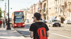 Vstup do Spojeného kráľovstva po novom. Občania EÚ budú potrebovať elektronické povolenie