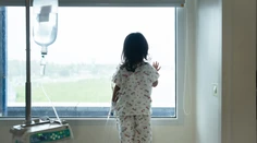 Niekde si musia priplatiť, inde nemôžu byť vôbec. Detskí pacienti u nás nemajú zaručený sprievod rodiča