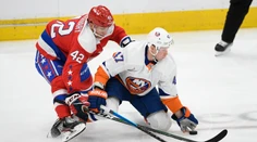 Fínsky útočník Leo Komarov sa lúči s NHL. V kariére by mal pokračovať v KHL