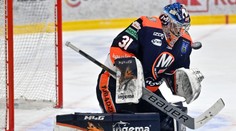 Michalovce mu už boli priúzke, reprezentant okúsi zahraničie. Extraliga prišla o brankársku hviezdu