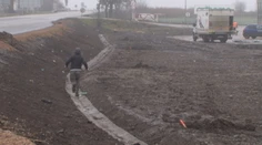 Na stavbu prišla inšpekcia. Pozrite sa, ako zamestnanci prchali