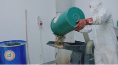 Budovanie ciest z cigaretových ohorkov. Po Žiari nad Hronom nás čakajú aj ďalšie