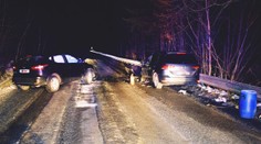 Vážna nehoda pri Lučenci. S ťažkými zraneniami skončil šofér i spolujazdci, medzi nimi aj dieťa