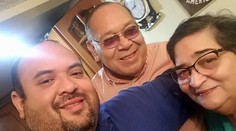 Žene počas 16 dní koronavírus vzal brata aj oboch rodičov. Ako nezamestnaná sa stará o syna