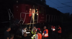 Pri zrážke vlakov pri Vrútkach sa zranili desiatky ľudí, traja ťažko