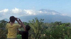 Z okolia sopky na Bali evakuovali tisíce ľudí