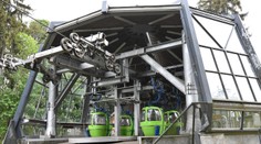 Dráma v Mariánskych Lázňach. Hasiči zachraňovali ľudí z pokazenej lanovky