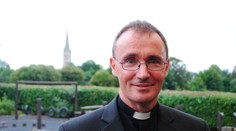 Prvý anglikánsky biskup sa priznal k homosexuálnemu vzťahu