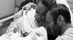 Fotka, ktorá trhá srdce. Herečka predčasne porodila mŕtveho synčeka