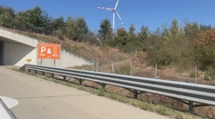 Mobily pri šoférovaní môžu za množstvo nehôd. Naši susedia prišli s dôležitým krokom