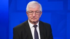Fico vie, že prezidentka s Ústavným súdom nekomunikuje, vyhlásil Ján Mazák v diváckych otázkach Na telo PLUS