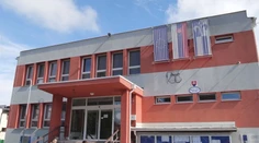 V Beluši každoročne narastá počet žiakov. Hrozí, že deti sa budú musieť učiť na dve zmeny