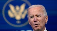 Biden by zvážil osobné sankcie voči Putinovi, ak nariadi útok na Ukrajinu