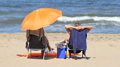 Koniec intervencií ČNB prináša ovocie, zájazdy sú lacnejšie o stovky korún