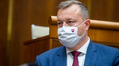Minister Milan Krajniak by uprednostnil lockdown pre všetkých