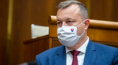 Minister Krajniak je hrdý na to, ako vláda pomáha ľuďom