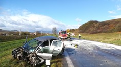 Na východe sa čelne zrazila sanitka s autom, v ktorom sedela matka s dieťaťom