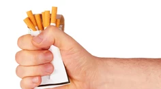 V Británii chcú, aby všetky škatuľky od cigariet vyzerali rovnako