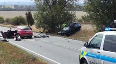 Dvaja mŕtvi a dvaja zranení pri vážnej dopravnej nehode pri Brne