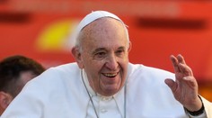 Pápež ponúka pri Vatikáne rímskym bezdomovcom bezplatné testy na COVID-19