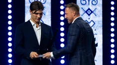 Dobehnúť Hossu? To musím ešte veľa mlieka vypiť, smial sa Hokejista roka Slafkovský
