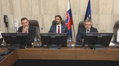 Prvé kontroverzné nominácie vlády. Ministri si do čela rezortov stiahli aj ľudí s pochybnou minulosťou