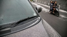 Prebudená sopka Merapi opäť chrlila popol, ktorý padal na niekoľko dedín