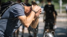 Pekelné horúčavy udrú v plnej sile. Pozor, pre tieto okresy platia výstrahy najvyššieho stupňa