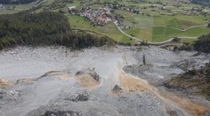 VIDEO: Švajčiarsku obec ohrozuje obrovská skalná masa, úrady nariadili evakuáciu