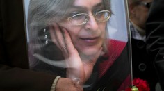 Čečenec, ktorý zorganizoval vraždu novinárky Politkovskej, zomrel vo väzení