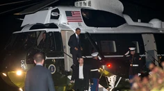 Barack Obama pricestoval na návštevu Londýna