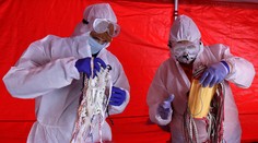 Personál nemocnice, kde zomrel pacient s koronavírusom, má negatívne výsledky