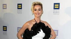Tajomstvo Katy Perry odhalené: Za hitom o bozkávaní so ženou je táto slávna speváčka
