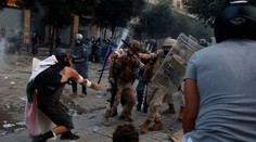 Napätie v Bejrúte sa stupňuje, demonštranti zabili policajta a obsadili ministerstvá