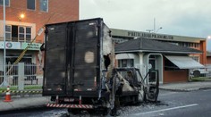 VIDEO: Po lúpeži v Brazílii zostali na ulici tisícky bankoviek. Ľudia sa na ne vrhli