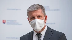 Minister Lengvarský by už čoskoro mohol rozhodnúť o vakcíne Sputnik V
