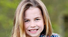 Princezná Charlotte oslavuje: Všetkým udrel do očí tento detail