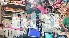 Len pár hodín pred útokom žartovali a usmievali sa. Teroristov z Cambrils zachytila kamera