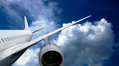 Lietadlu smerujúcemu do Teheránu začal po štarte horieť motor, muselo sa vrátiť