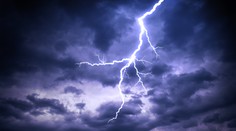 Dve ženy zasiahol na turistike v Nemecku blesk