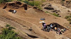 Archeológovia našli milióny rokov staré nástroje, ktoré nepoužívali ľudia