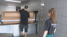 Nie je to len o práci s nebohými. Naša redaktorka odrobila deň v krematóriu