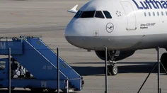 Lufthansa zrušila pre štrajk takmer 1500 letov