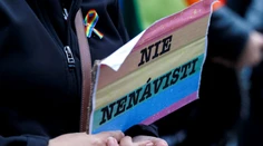 Trenčín si pripomenie obete útoku v bare Tepláreň. Mesto reaguje na zrušenie spomienkového podujatia