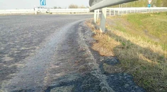Pri Trakoviciach na D1 vytiekla kyselina dusičná, cesta je už prejazdná