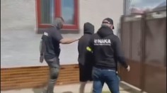 Vlastnej škole sa vyhrážal, že vyletí do vzduchu. Jeden e-mail môže mať pre 14-ročného chlapca doživotné dôsledky