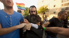 Ultraordodoxný žid pobodal účastníkov pochodu homosexuálov