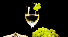 Dr. Bukovský vysvetlil, či je pre nás pohár vína denne prospešný