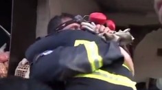 Zábery, ktoré nikde inde neuvidíte. Tragédia v Turecku a Sýrii spája znepriatelené národy