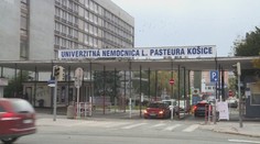 Pacientka, ktorá si odmietla pred pôrodom nasadiť rúško, mohla ohroziť deti aj rodičky